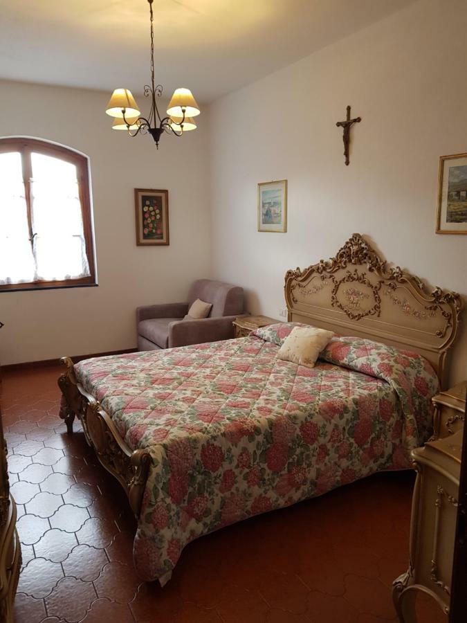 Villa Fior Di Lavanda Cisano sul Neva Kültér fotó